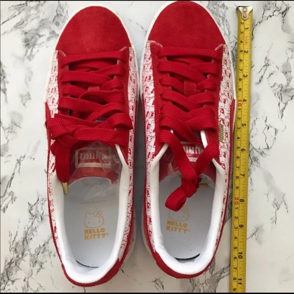 Hello Kitty X Puma Shoes - Picture 5 of 8